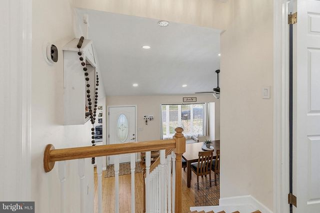 8 FALMOUTH RD, Hamilton, NJ 08620