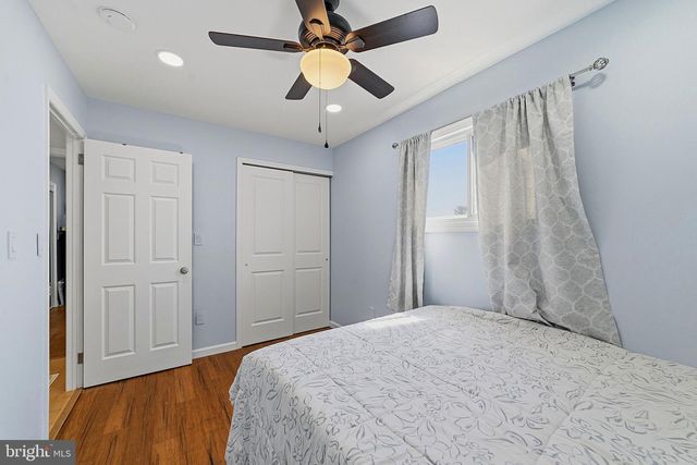 8 FALMOUTH RD, Hamilton, NJ 08620