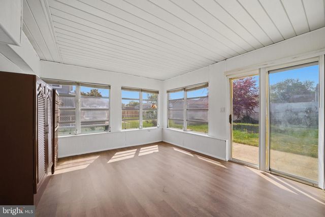 8 FALMOUTH RD, Hamilton, NJ 08620