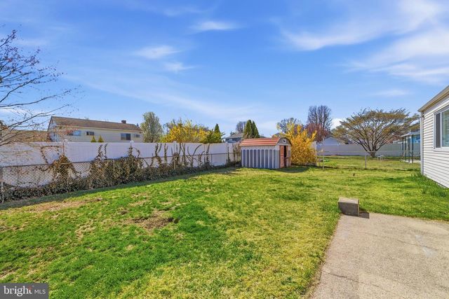 8 FALMOUTH RD, Hamilton, NJ 08620