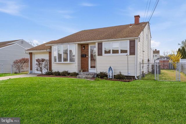 8 FALMOUTH RD, Hamilton, NJ 08620