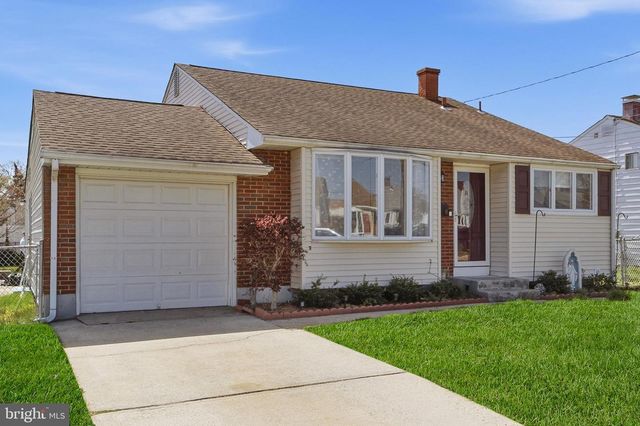 8 FALMOUTH RD, Hamilton, NJ 08620