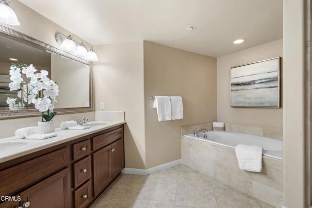 4282 Tradewinds Drive, Oxnard, CA 93035
