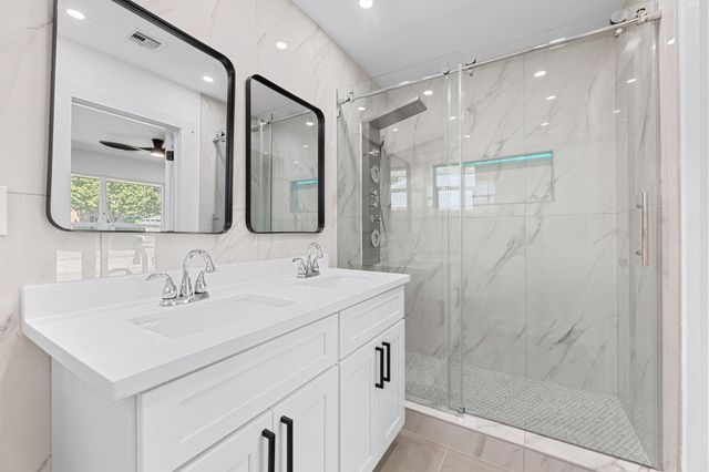 12315 Barryknoll Lane, Houston, TX 77024