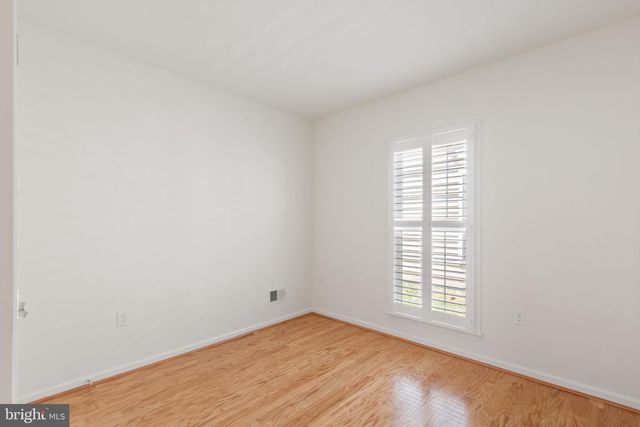 33 DENISON ST, Fredericksburg, VA 22406