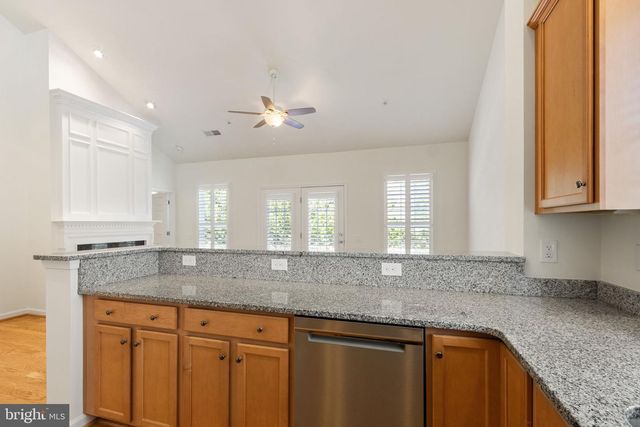 33 DENISON ST, Fredericksburg, VA 22406