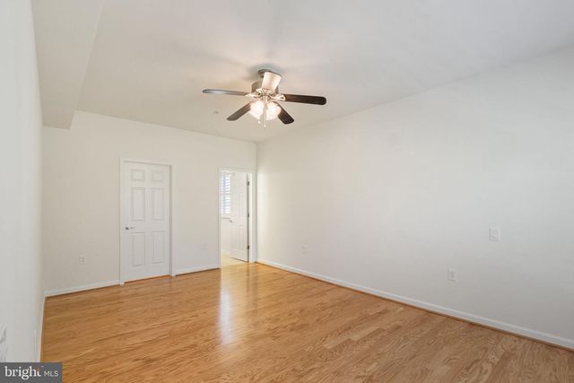 33 DENISON ST, Fredericksburg, VA 22406