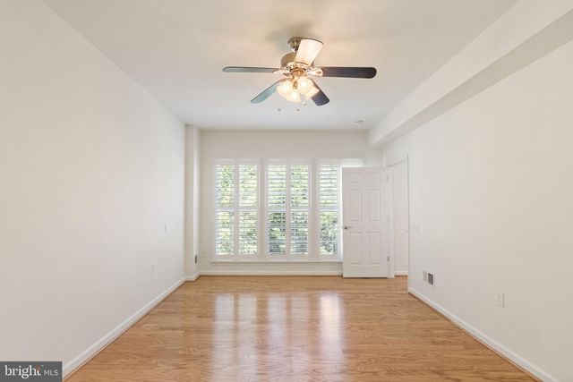 33 DENISON ST, Fredericksburg, VA 22406