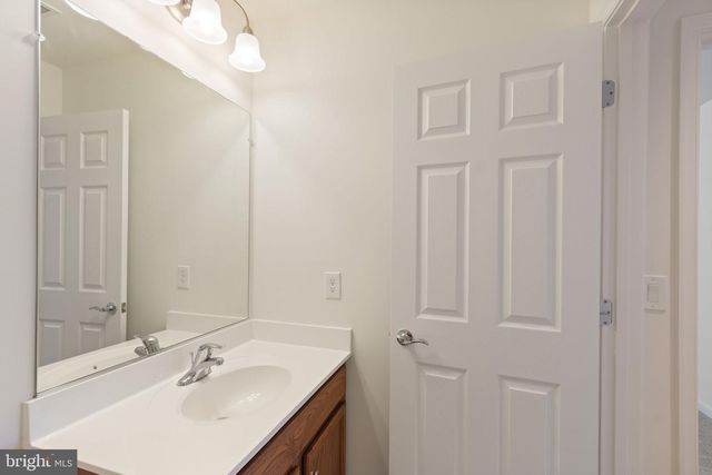 33 DENISON ST, Fredericksburg, VA 22406