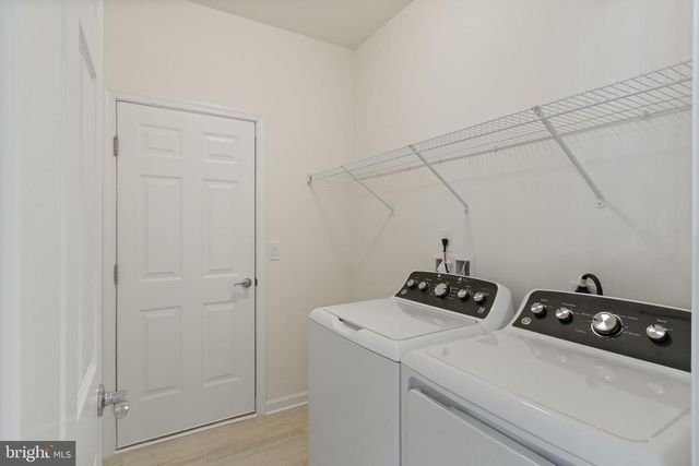 33 DENISON ST, Fredericksburg, VA 22406