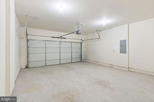 33 DENISON ST, Fredericksburg, VA 22406