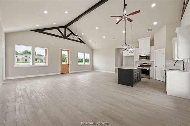 4378 Collton Lane, Franklin, TX 77856
