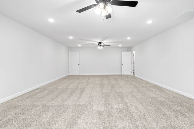 1758 Oak Forest Dr, Clarksville, TN 37043