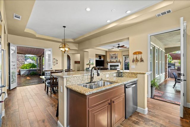 112 Glen View Ct, Copperopolis, CA 95228