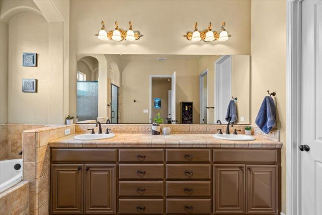 112 Glen View Ct, Copperopolis, CA 95228