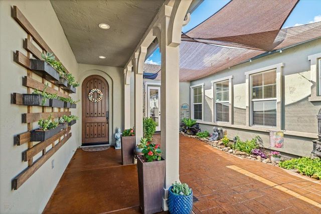 112 Glen View Ct, Copperopolis, CA 95228