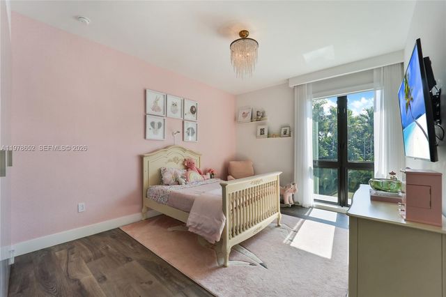 56 Samana Dr, Miami, FL 33133