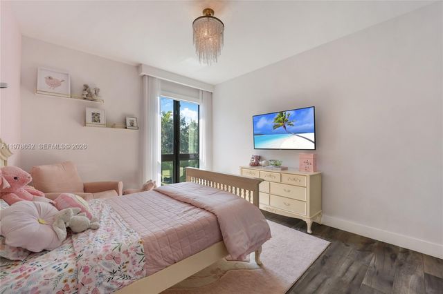 56 Samana Dr, Miami, FL 33133