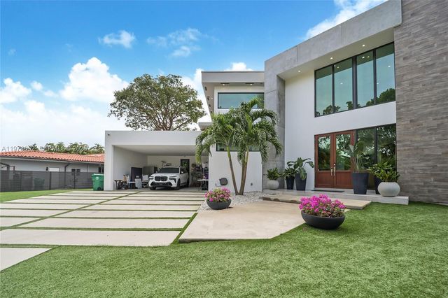 56 Samana Dr, Miami, FL 33133