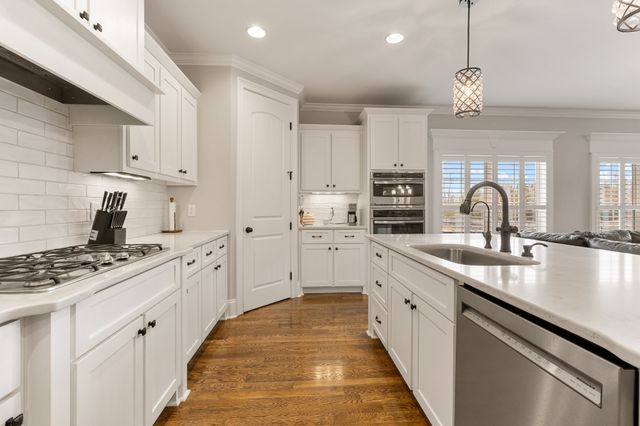 18 Beechwood Ct, Mount Juliet, TN 37122