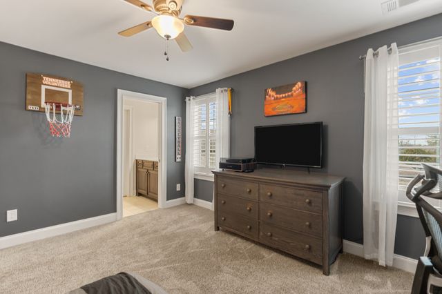 18 Beechwood Ct, Mount Juliet, TN 37122