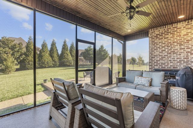 18 Beechwood Ct, Mount Juliet, TN 37122