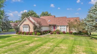 4100 Newcastle Drive, Village Of Clarkston, MI 48348
