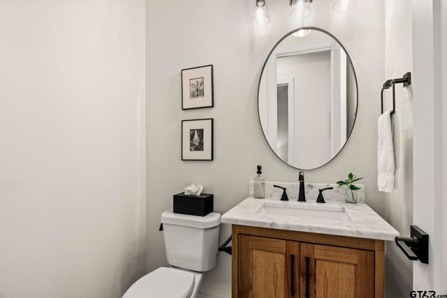 208 County Road 2129, Pittsburg, TX 75686