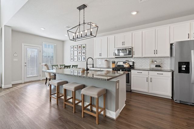 209 Birkshire DR, Georgetown, TX 78626