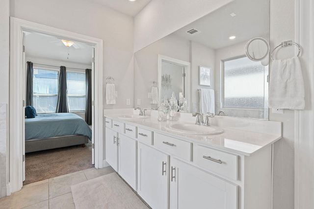 209 Birkshire DR, Georgetown, TX 78626