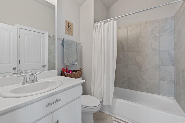 209 Birkshire DR, Georgetown, TX 78626