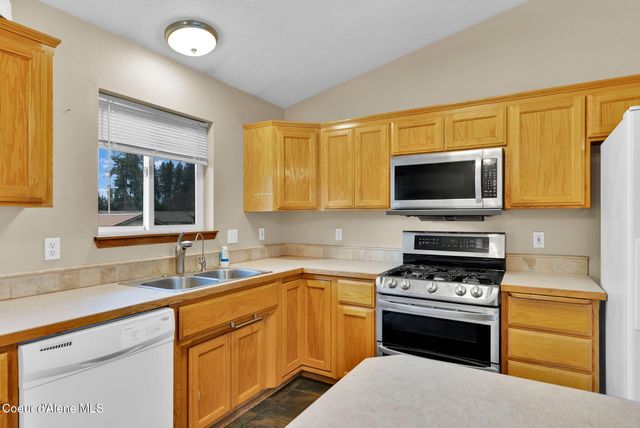 8561 W Nebraska ST, Rathdrum, ID 83858