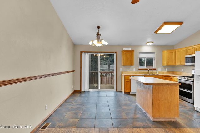 8561 W Nebraska ST, Rathdrum, ID 83858