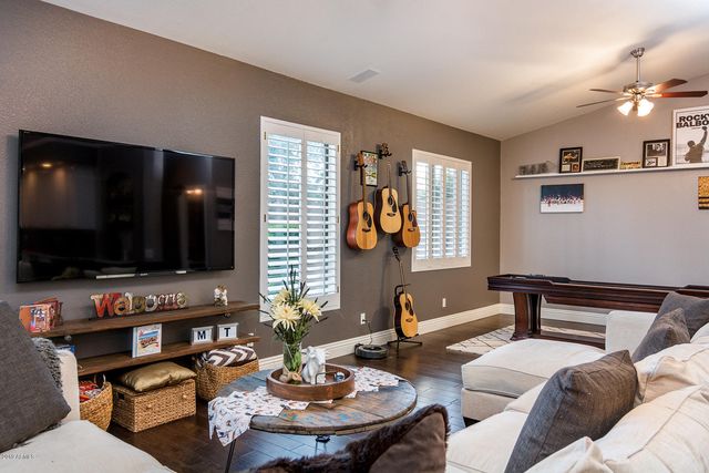 1471 W Bartlett Way, Chandler, AZ 85248