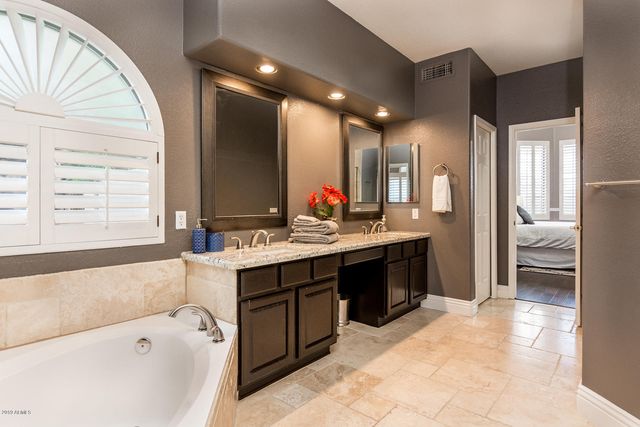 1471 W Bartlett Way, Chandler, AZ 85248