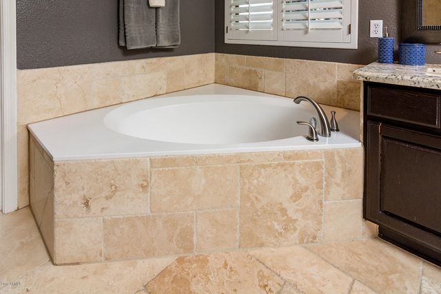 1471 W Bartlett Way, Chandler, AZ 85248