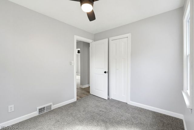 1696 Oakwood Avenue, Akron, OH 44301