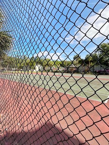 6148 WESTGATE DRIVE 302, Orlando, FL 32835