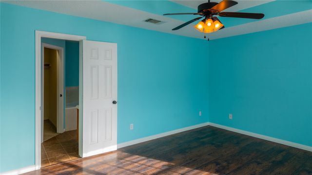 124 Topaz Circle, Hewitt, TX 76643