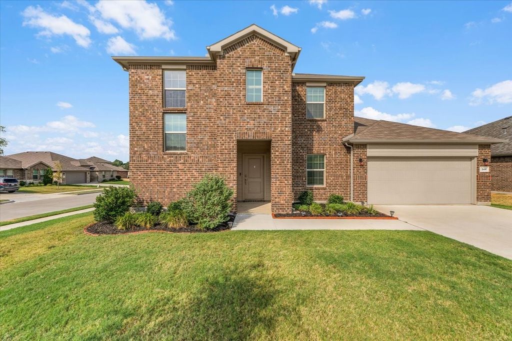 344 Valentine Court, Burleson, TX 76028 — photo 2