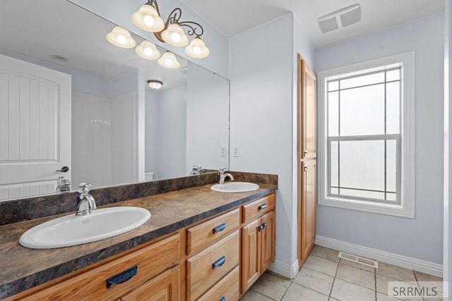 200 W Commons Road, Idaho Falls, ID 83401