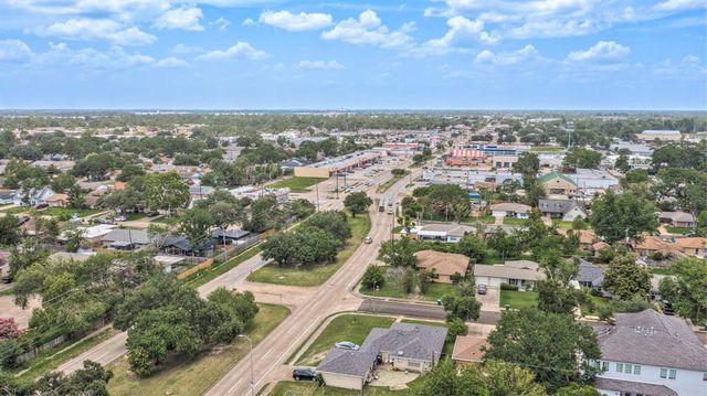 5425 Viking Drive, Houston, TX 77092