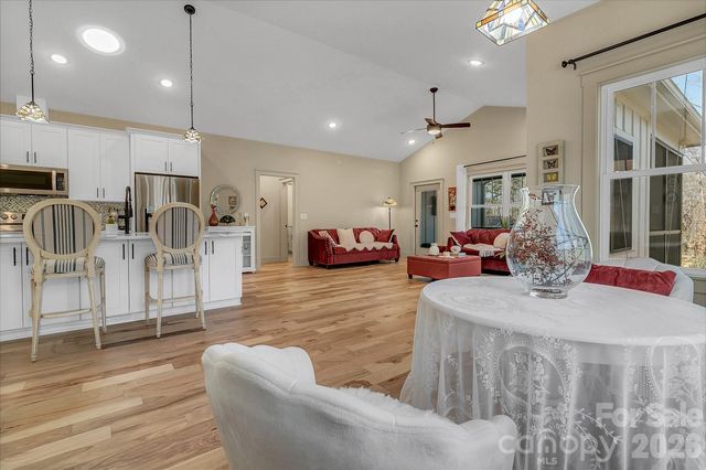 40 Rangeley Drive, Asheville, NC 28803
