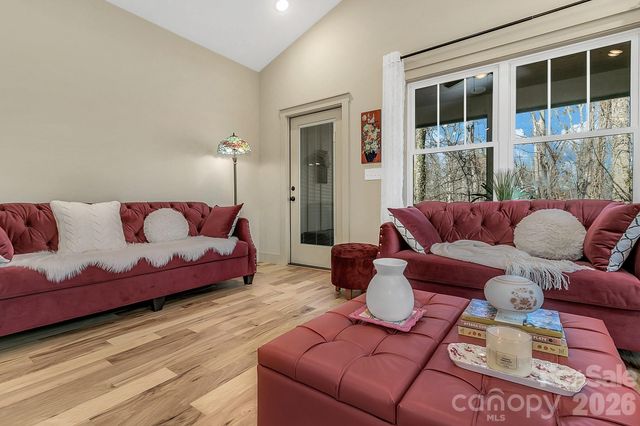 40 Rangeley Drive, Asheville, NC 28803