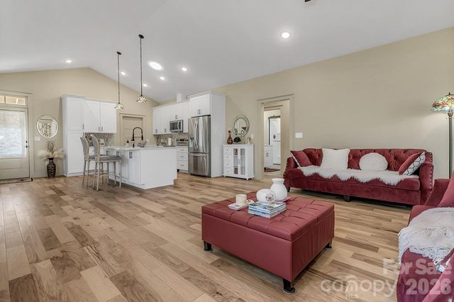 40 Rangeley Drive, Asheville, NC 28803