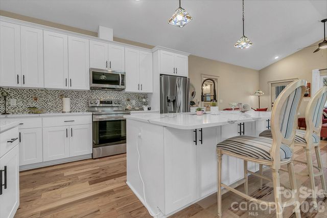 40 Rangeley Drive, Asheville, NC 28803