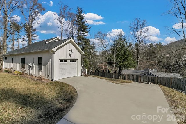 40 Rangeley Drive, Asheville, NC 28803