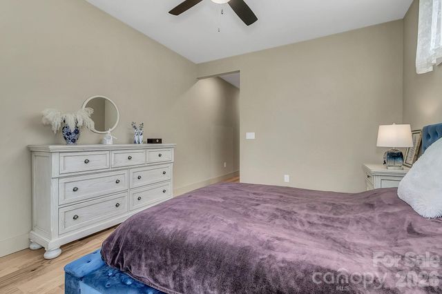 40 Rangeley Drive, Asheville, NC 28803