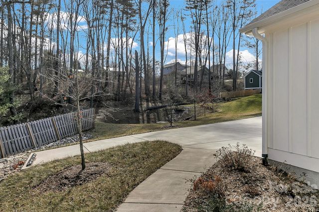 40 Rangeley Drive, Asheville, NC 28803