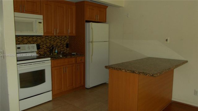 1400 SW 124th Ter 205Q, Pembroke Pines, FL 33027